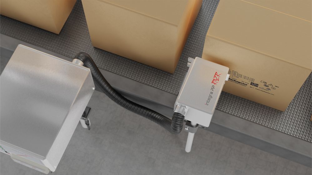 Industrieller Tintenstrahldrucker Markoprint integra PP RAZR bei der Kartonbeschriftung