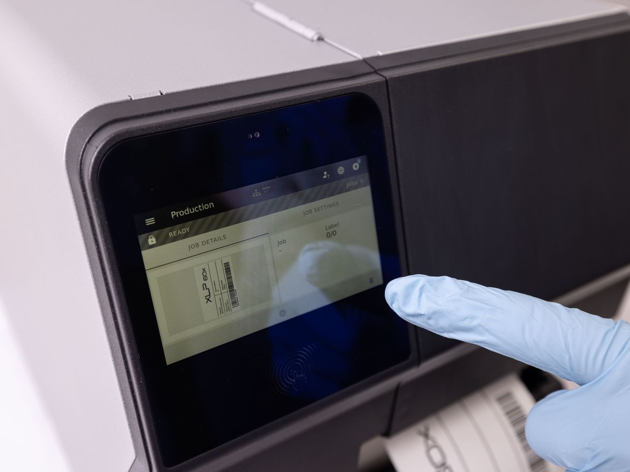 Novexx xlp 60x basic label printer with touch display Operation with gloves