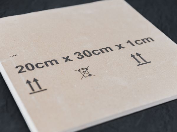 Mit Tintenstrahldrucker Markoprint integra PP 108 bedruckte Dämmplatte