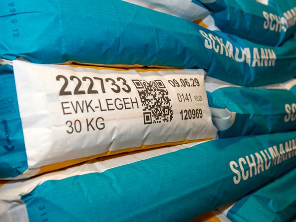 Mit Tintenstrahldrucker Markoprint integra PP 108 bedruckte Papiersäcke