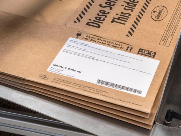 Etikett oben auf Karton 3