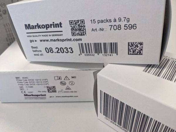 Mit Tintenstrahldrucker Markoprint X1JET XR bedruckte Faltschachteln aus Karton