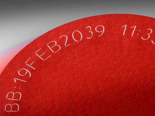 Linx CSL Laserbeschriftung auf Jogurtdeckel Milchprodukte