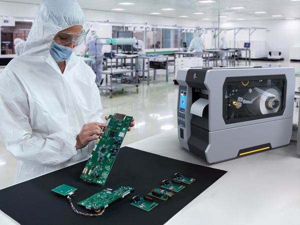 Zebra ZT610 Etikettendruck-Anwendung Mikro-Etikettierung in der Fertigungsindustrie