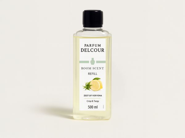 Etikettieranlage Geset 213 Etikett einseitig auf Glasflasche mit Raumduft