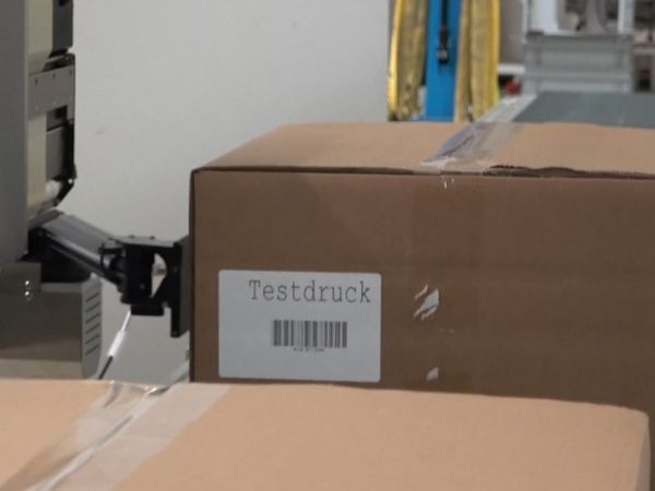 Etikett auf Karton zweiseitig
