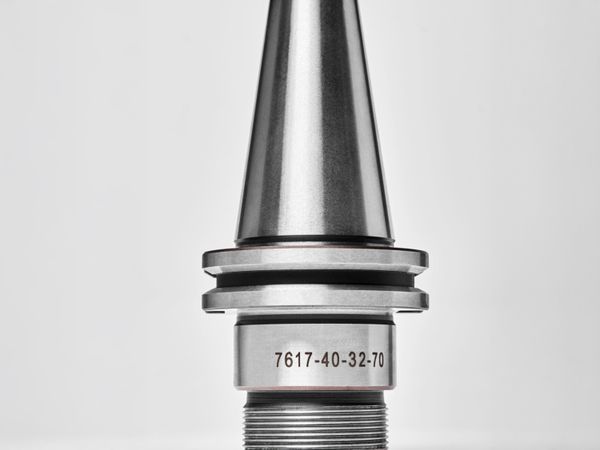 Faserlaser Codierung auf Fräswerkzeughalter aus Metall