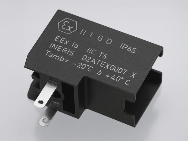 Lasercodierung auf Mikroverbinder