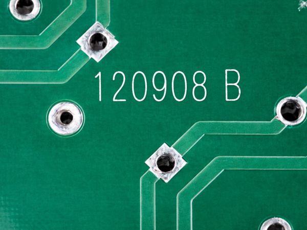 Laserbeschriftung auf Leiterplatte