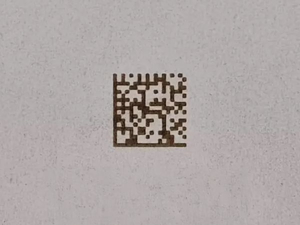 Laserbeschriftung Datamatrix Code auf Verpackung