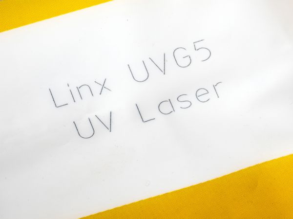 Linx UVG5 Laser: Lebensmittel, Backwaren, flexible Folien, Kunststoff, Folien, Text