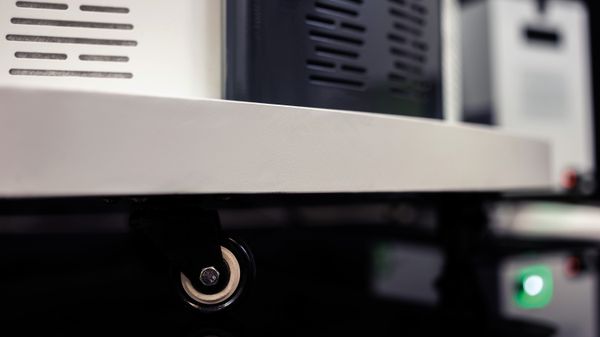 Lightworx Faserlaser Arbeitsstation Lenkrollen Zubehör