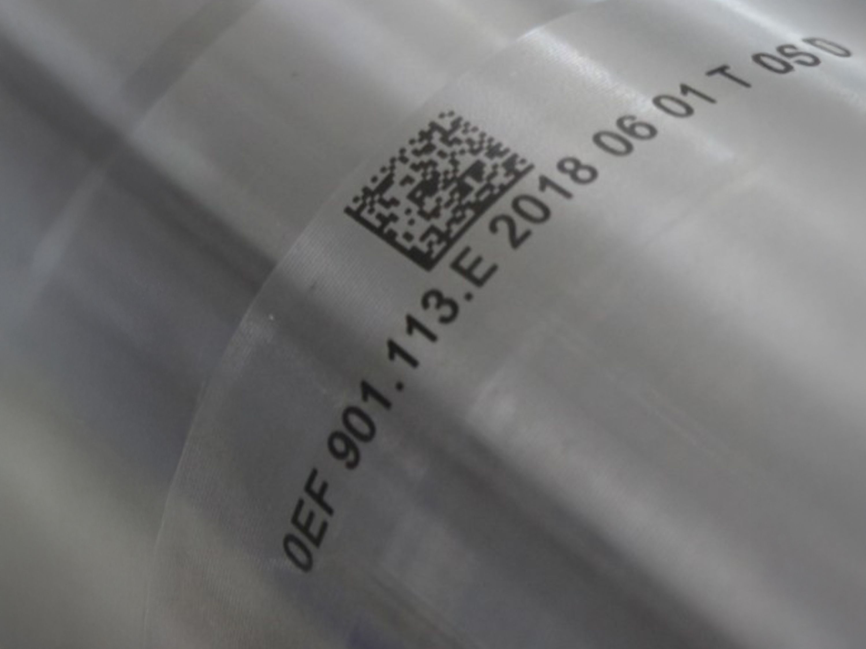 Faserlaser Datamatrix-Codierung auf Metall-Bauteil