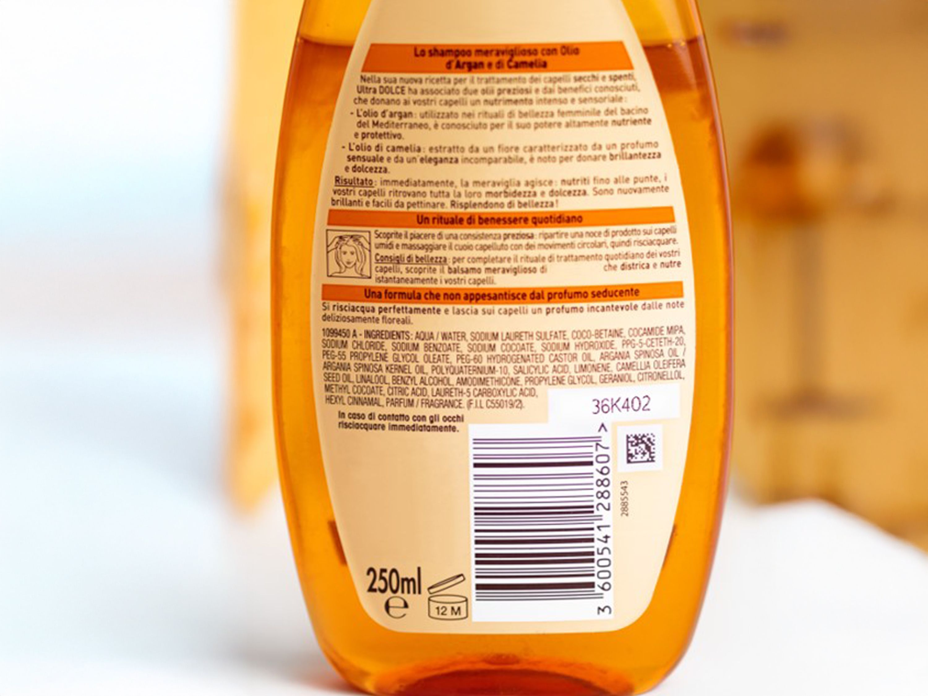 Faserlaser Codierung auf Plastikflaschen-Etikett