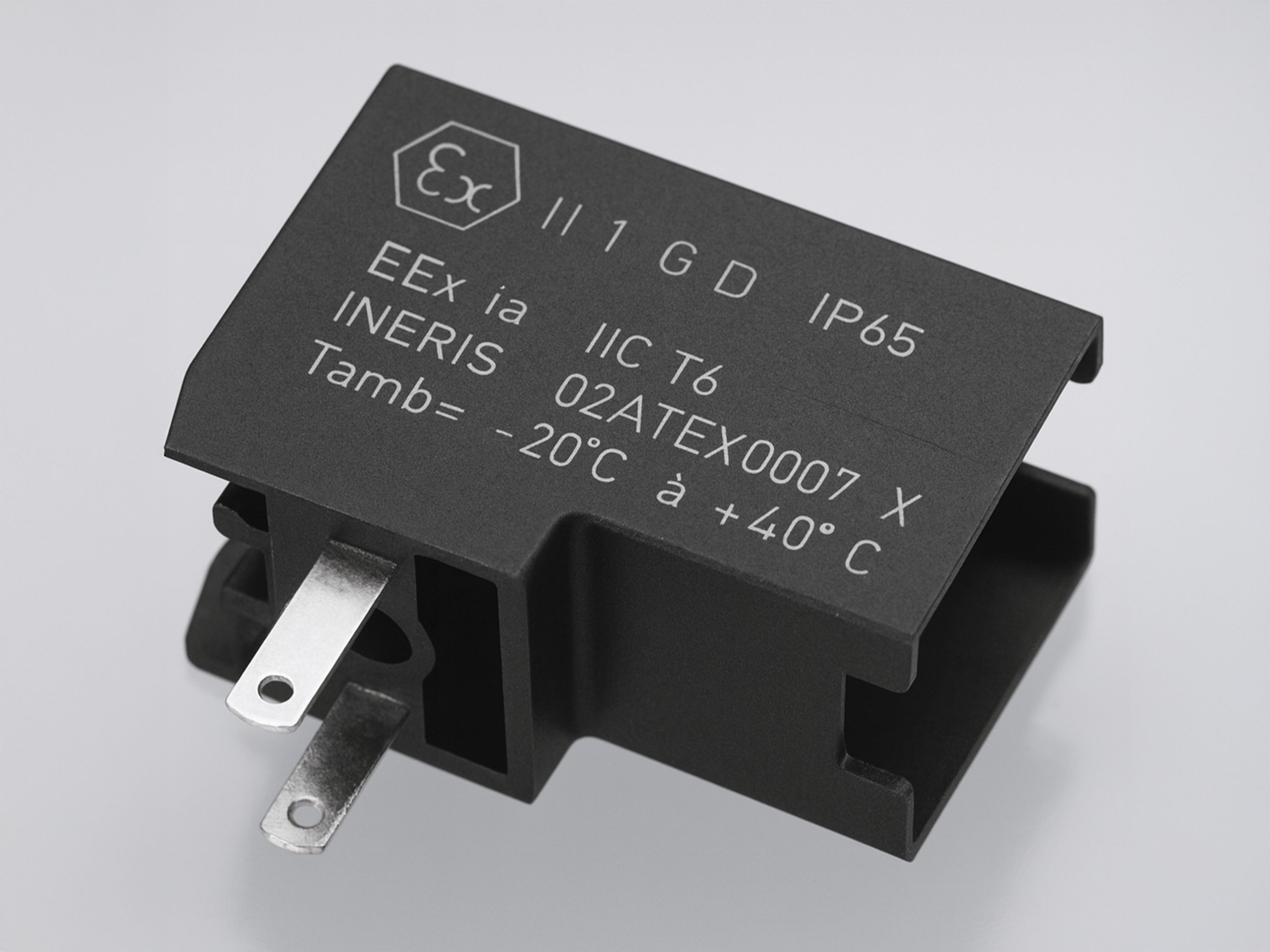 Lasercodierung auf Mikroverbinder